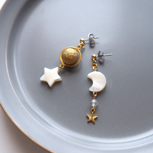 プラネット耳飾り/天然石・シェルアクセサリー