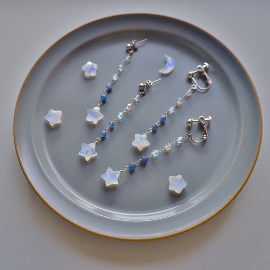 ムーンストーン 流れ星ロング耳飾り/天然石アクセサリー