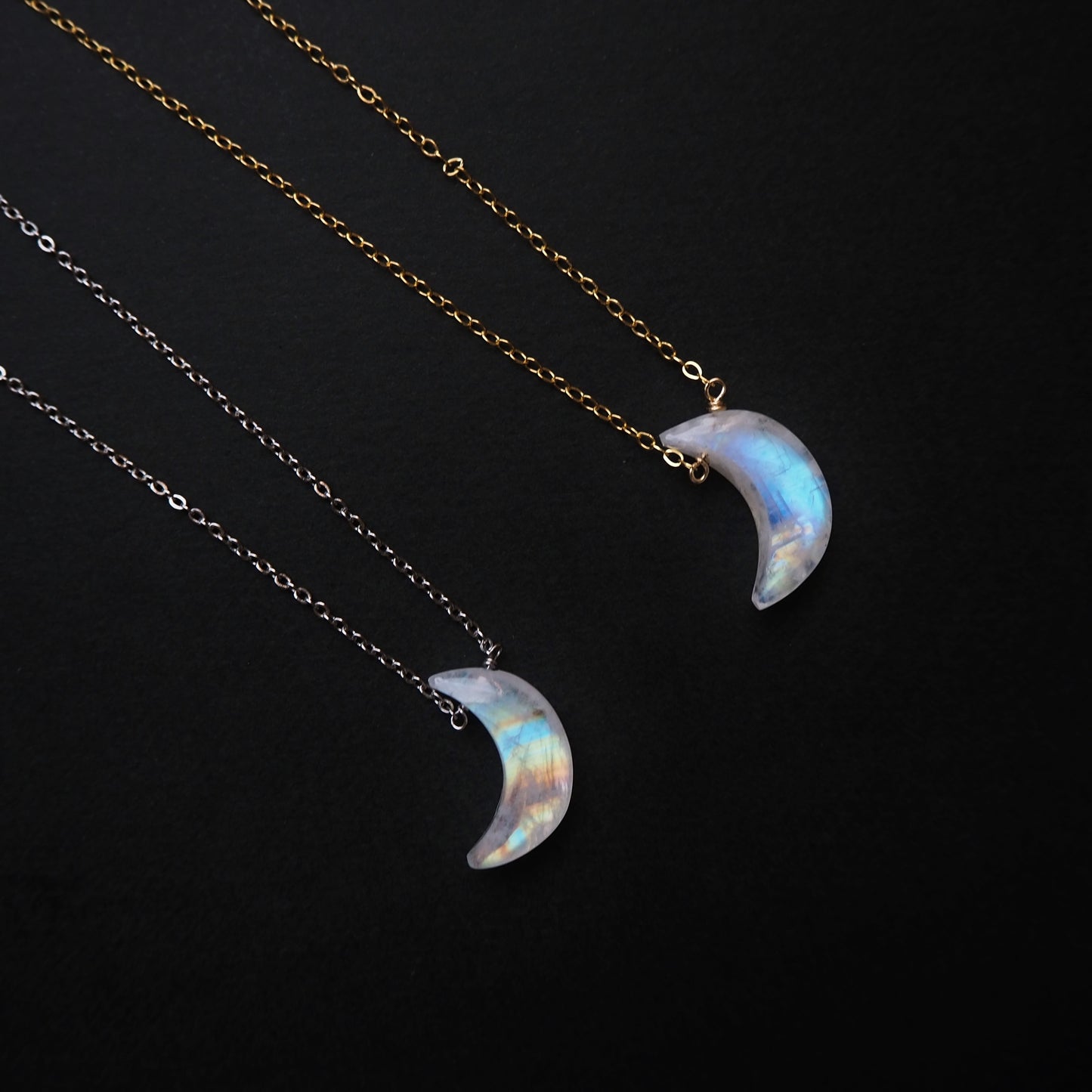 ムーンストーン 三日月ペンダント/天然石アクセサリー
