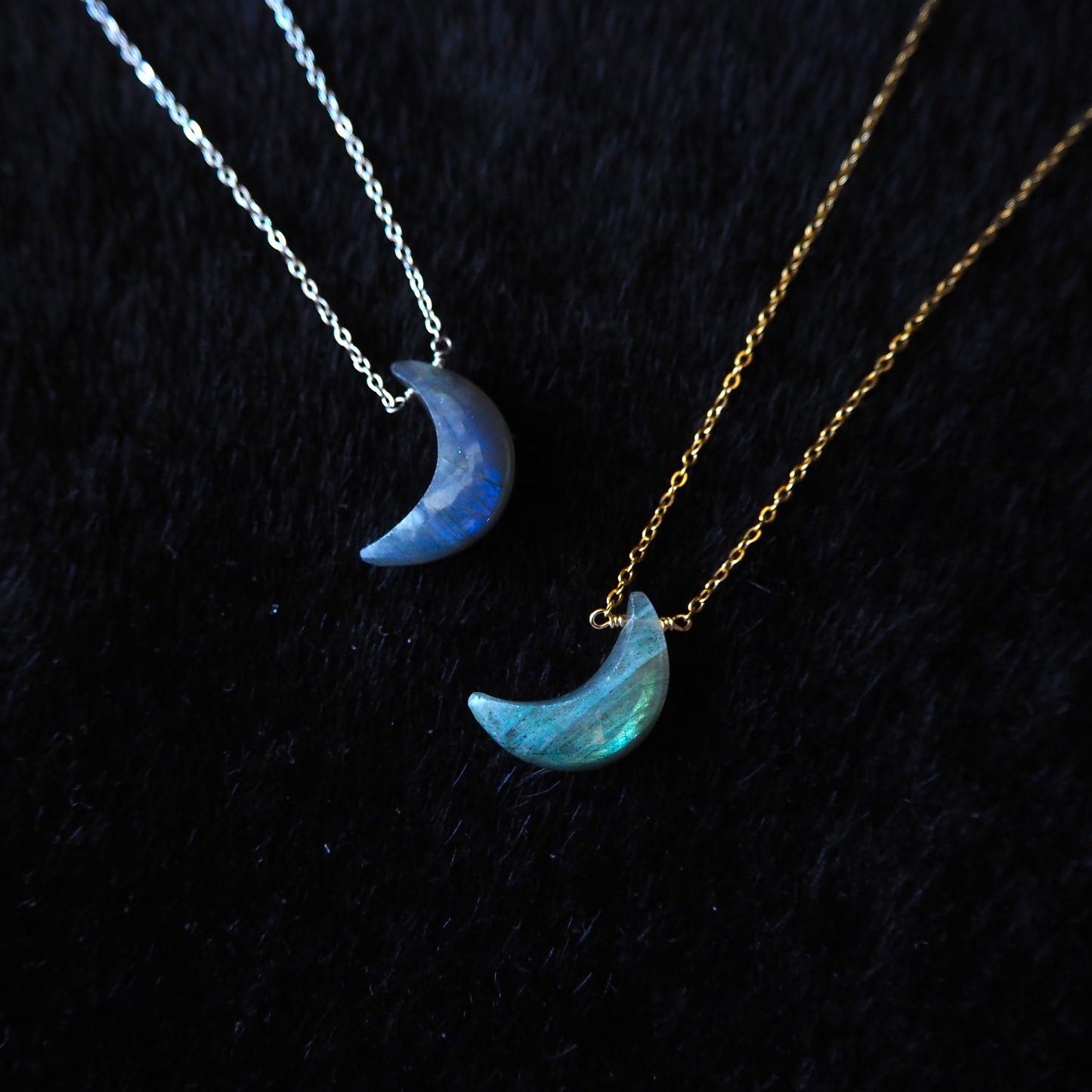 ラブイラドライト 三日月ペンダント/天然石アクセサリー