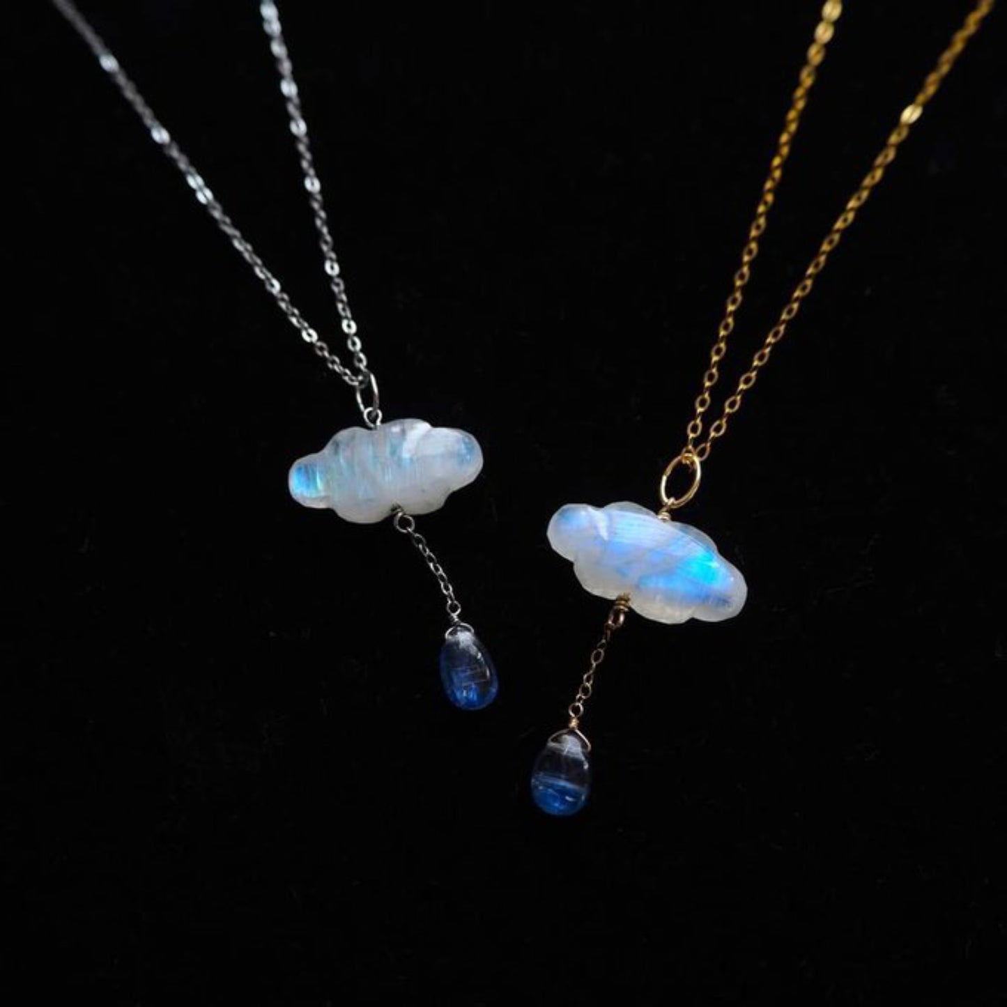 ムーンストーン雲ペンダント/天然石アクセサリー