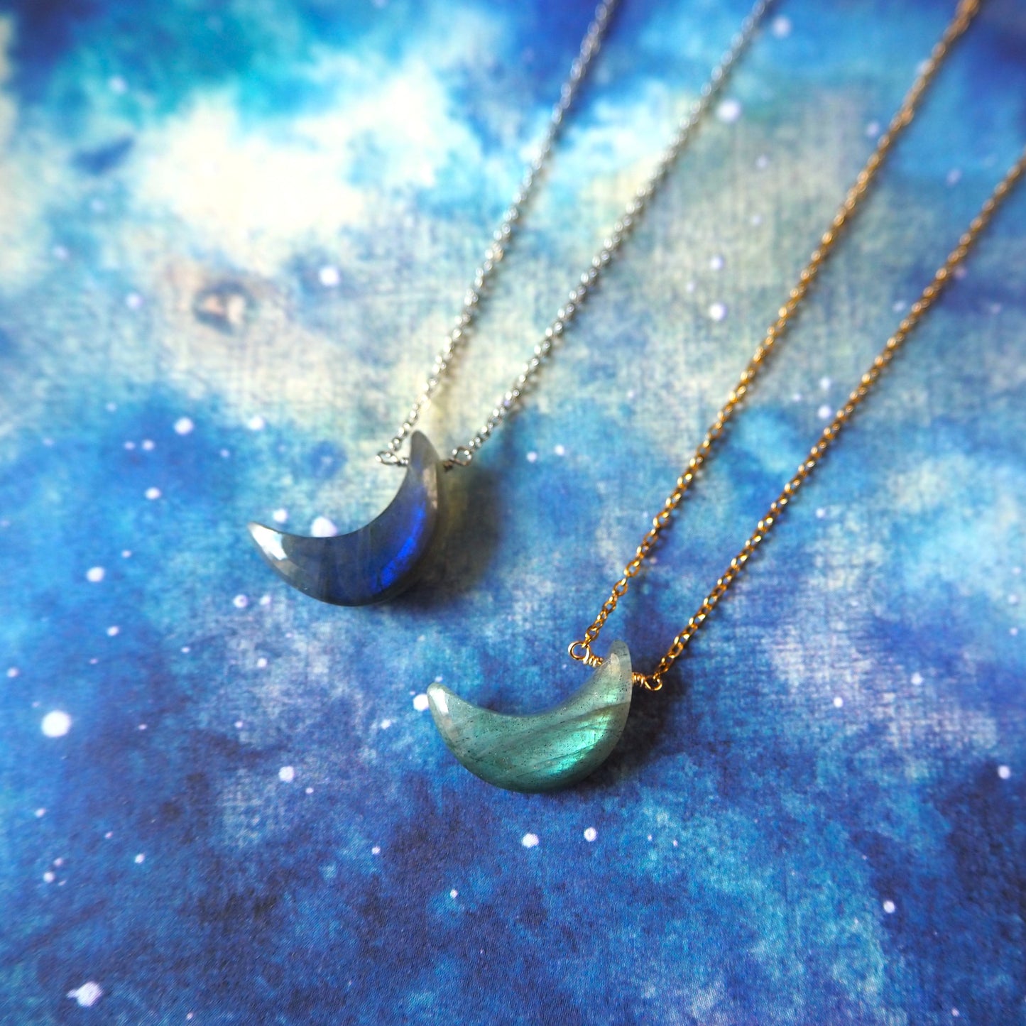 ラブイラドライト 三日月ペンダント/天然石アクセサリー