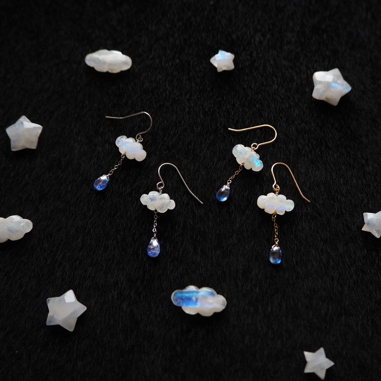 ムーンストーン 雲の耳飾り/天然石アクセサリー