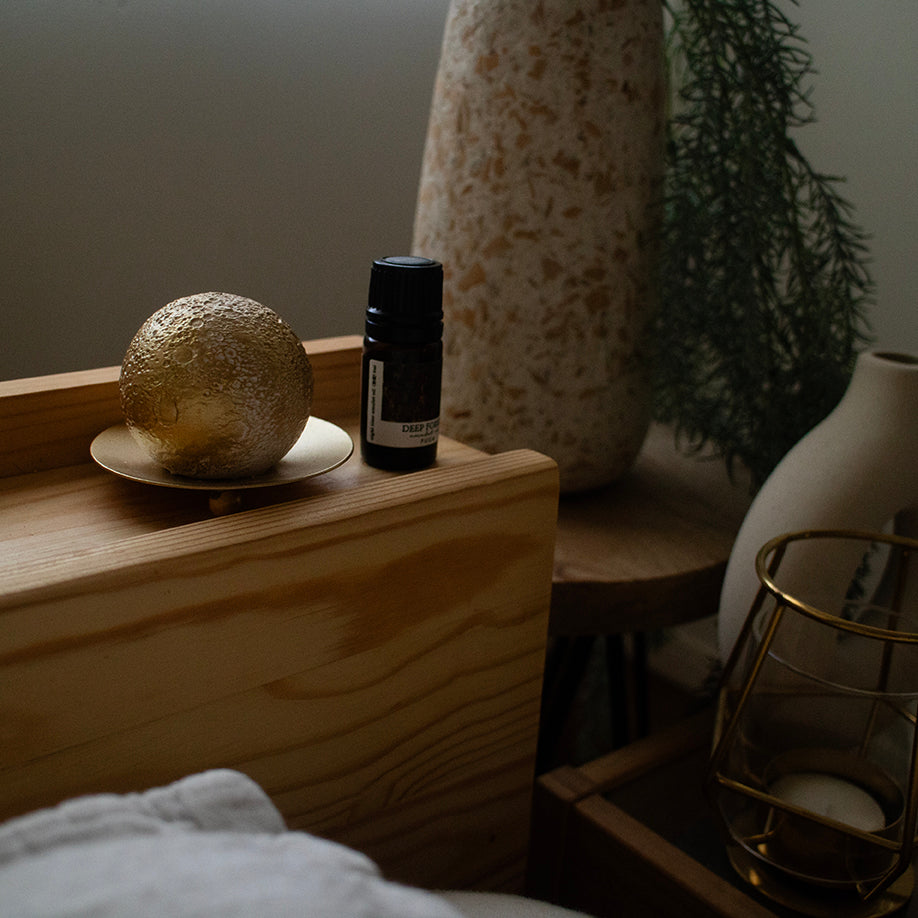 tiny moon stone | 月のアロマストーンオブジェ