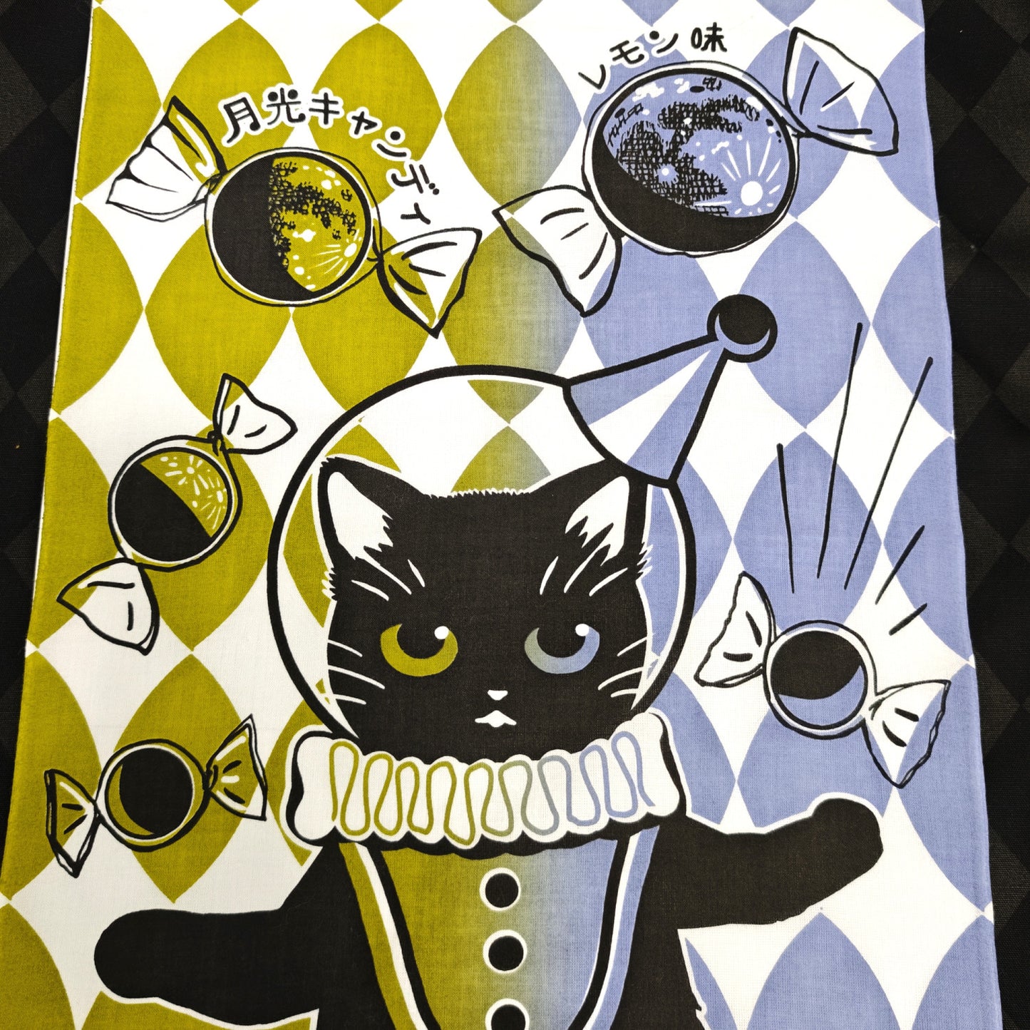 黒猫・月光の綿100%手ぬぐい|「月光キャンディ 金銀風味」手捺染(てなっせん)