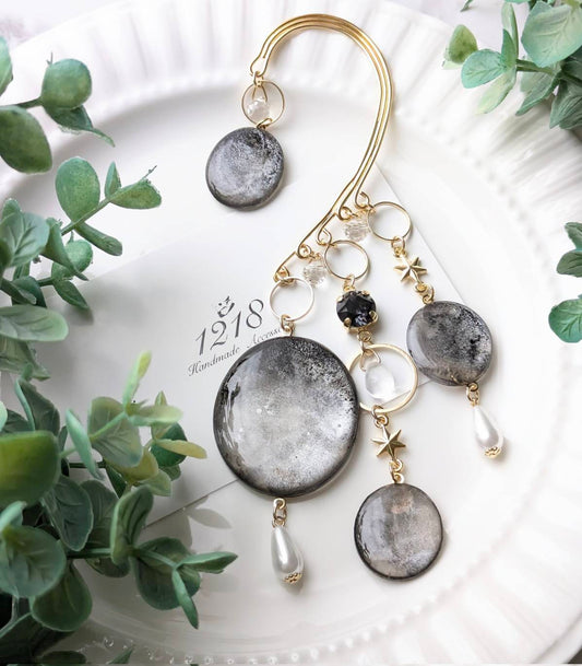 夜の黒は優しく寄り添う イヤーフック