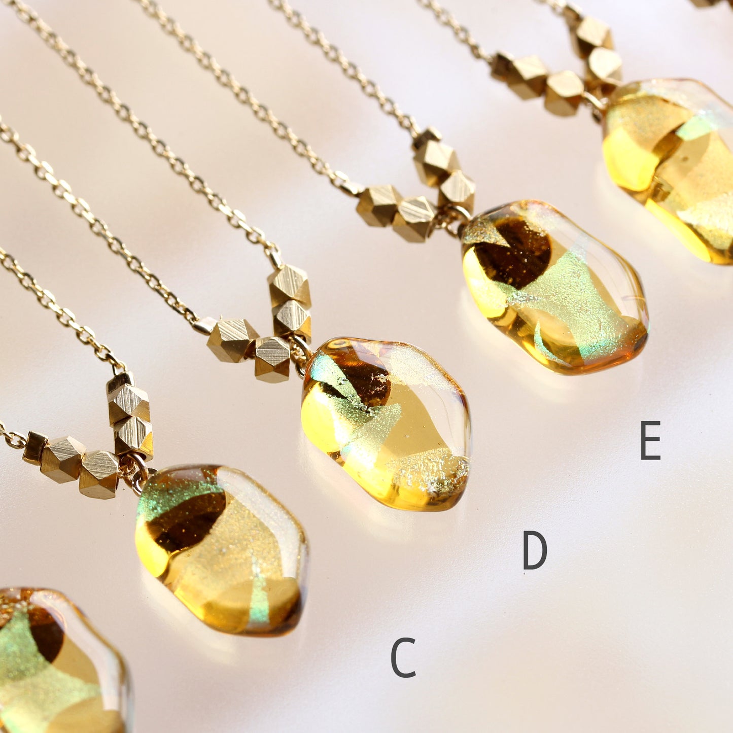 氷石glass ネックレス ~月下~