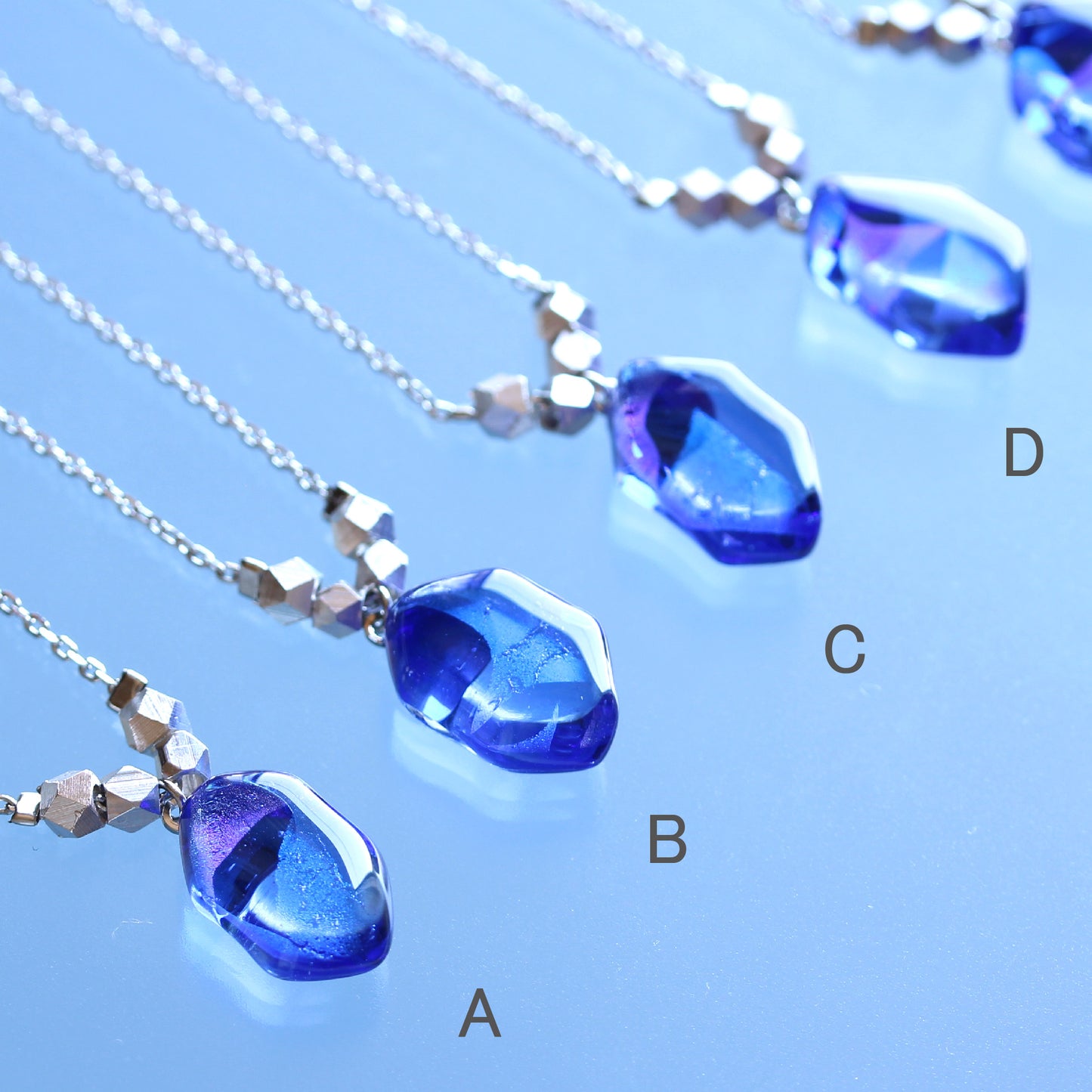 氷石glass ネックレス~ clear / blue ~