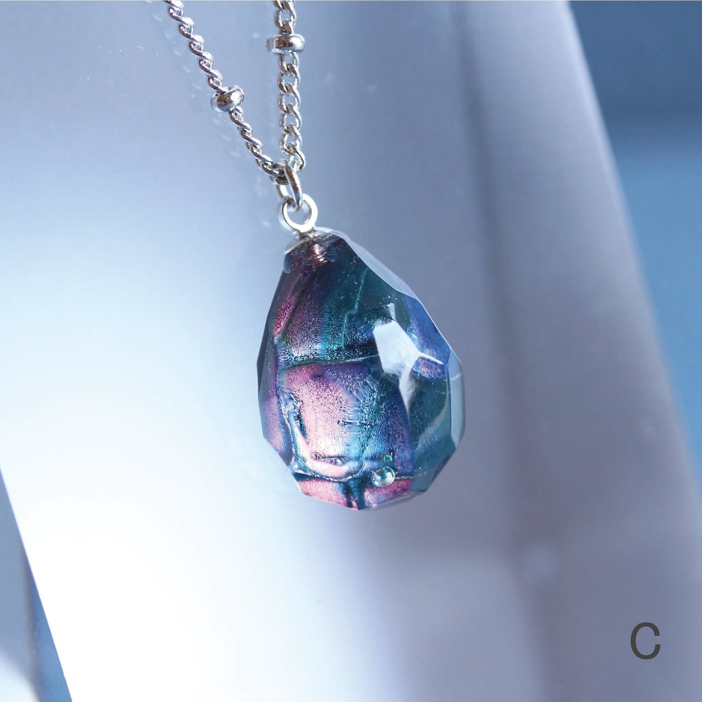 紫陽花の雫 ~夜雨~ ネックレス
