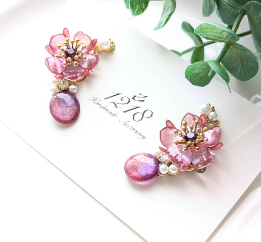 マジックアワーに染まる花 イヤーカフ