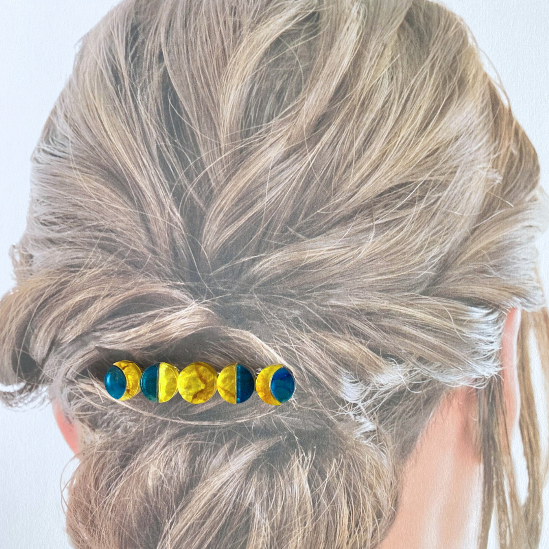 【アルテミスの軌跡】月の満ち欠けヘアクリップ