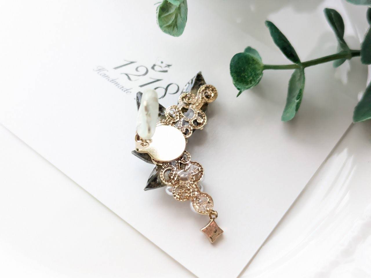 真夜中の月光に舞う妖精 イヤーカフ