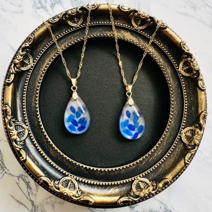 夜空桜のネックレス