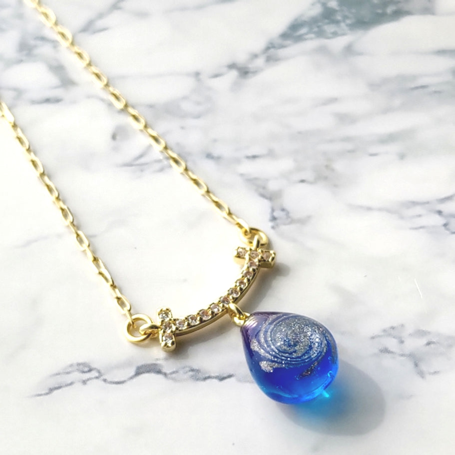 幸せの銀河ネックレス