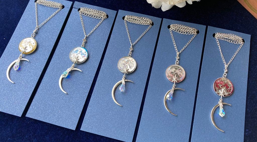 月光の雫ペンダント ブルームーン(水色)