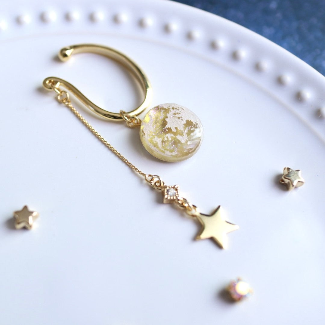 煌めく満月のイヤーフック