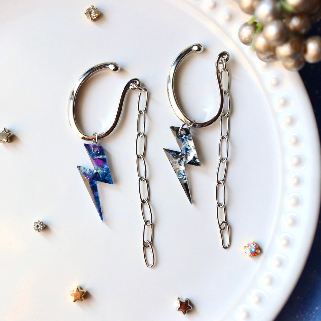 稲妻のイヤーフック