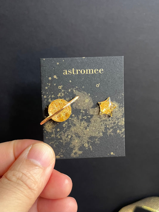 煌めく土星と一粒の星 Gold