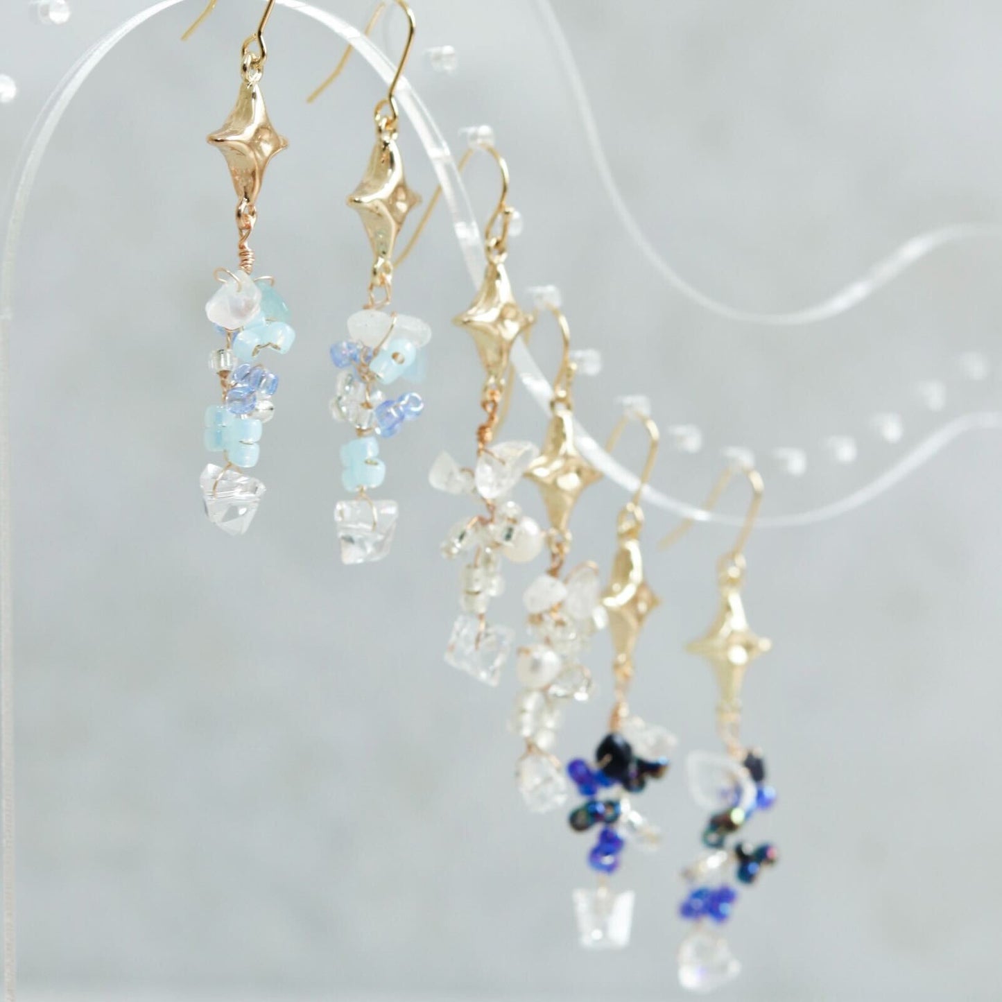 ひとすじの光ピアス/イヤリング