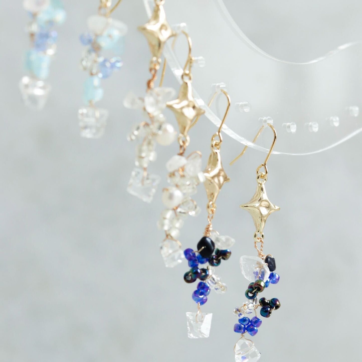 ひとすじの光ピアス/イヤリング