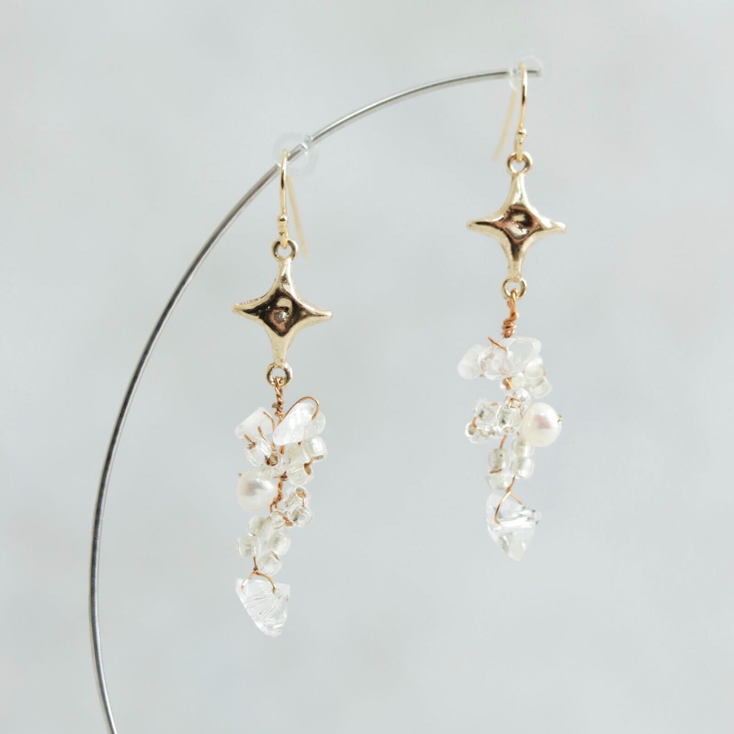 ひとすじの光ピアス/イヤリング