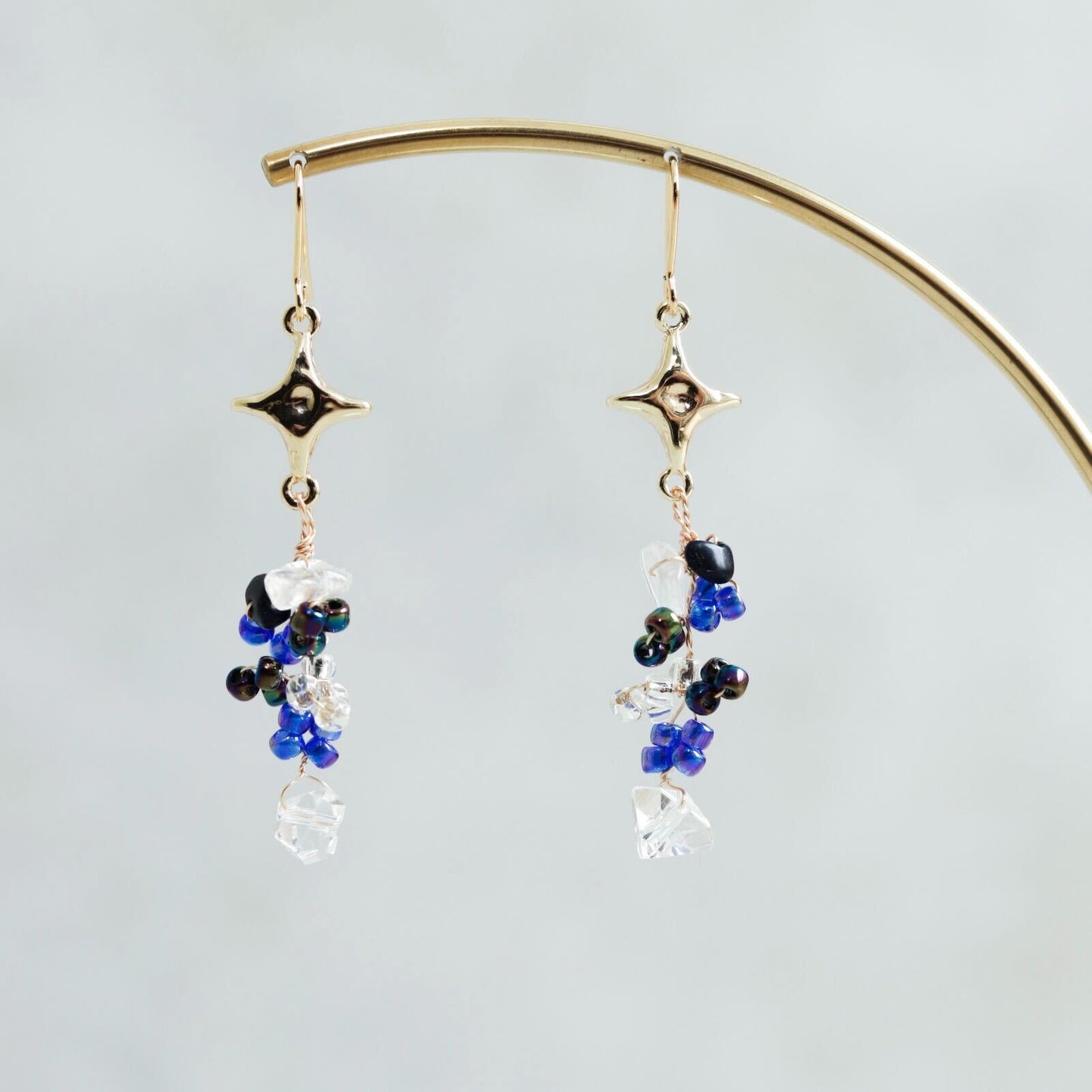 ひとすじの光ピアス/イヤリング