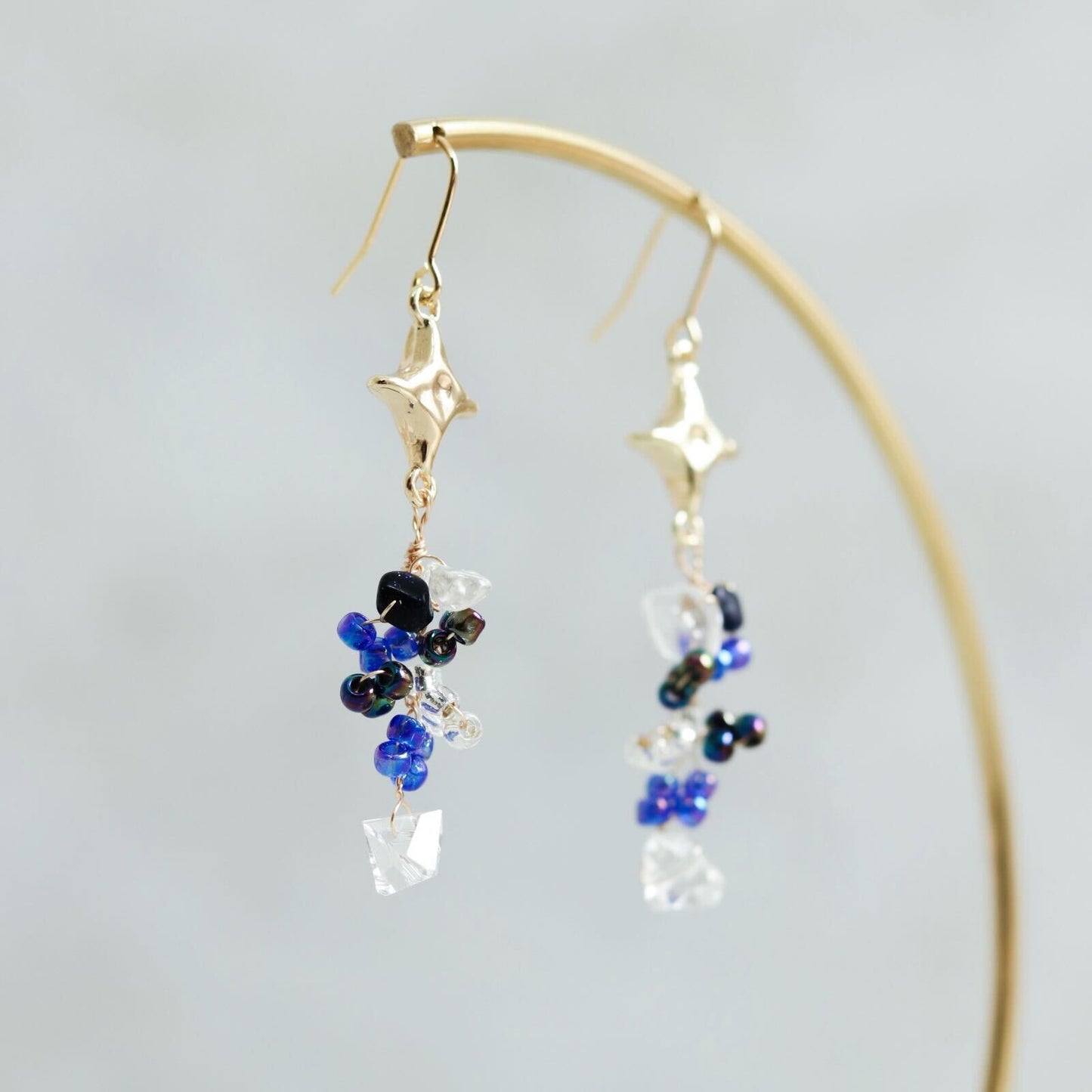 ひとすじの光ピアス/イヤリング