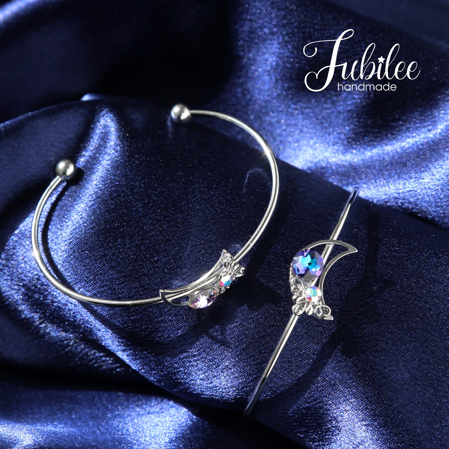 月飾りのオープンカフバングル