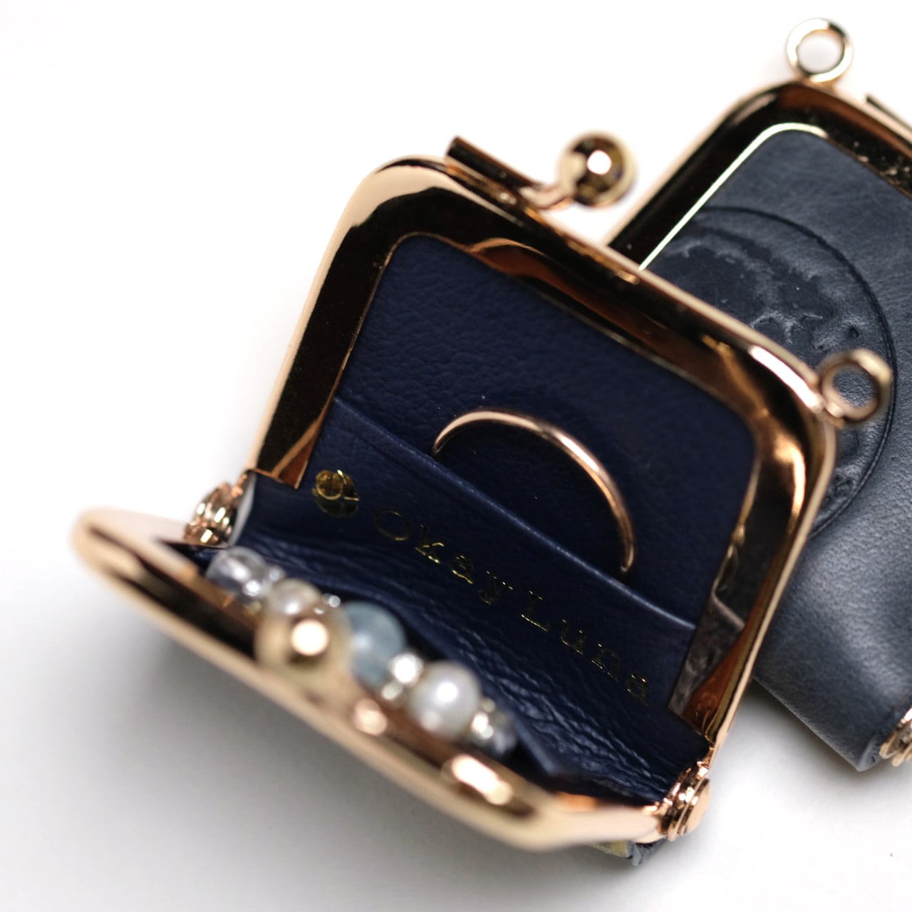 小さながま口のアクセサリーケース/ミニ小銭入れ 〈月デザイン〉