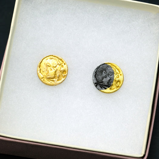 Leather Moon ピアス/イヤリング 満月×三日月ペア