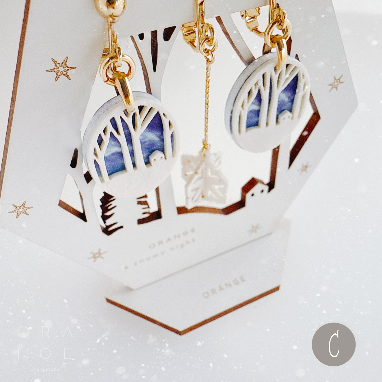 雪の降る夜(snowy night)