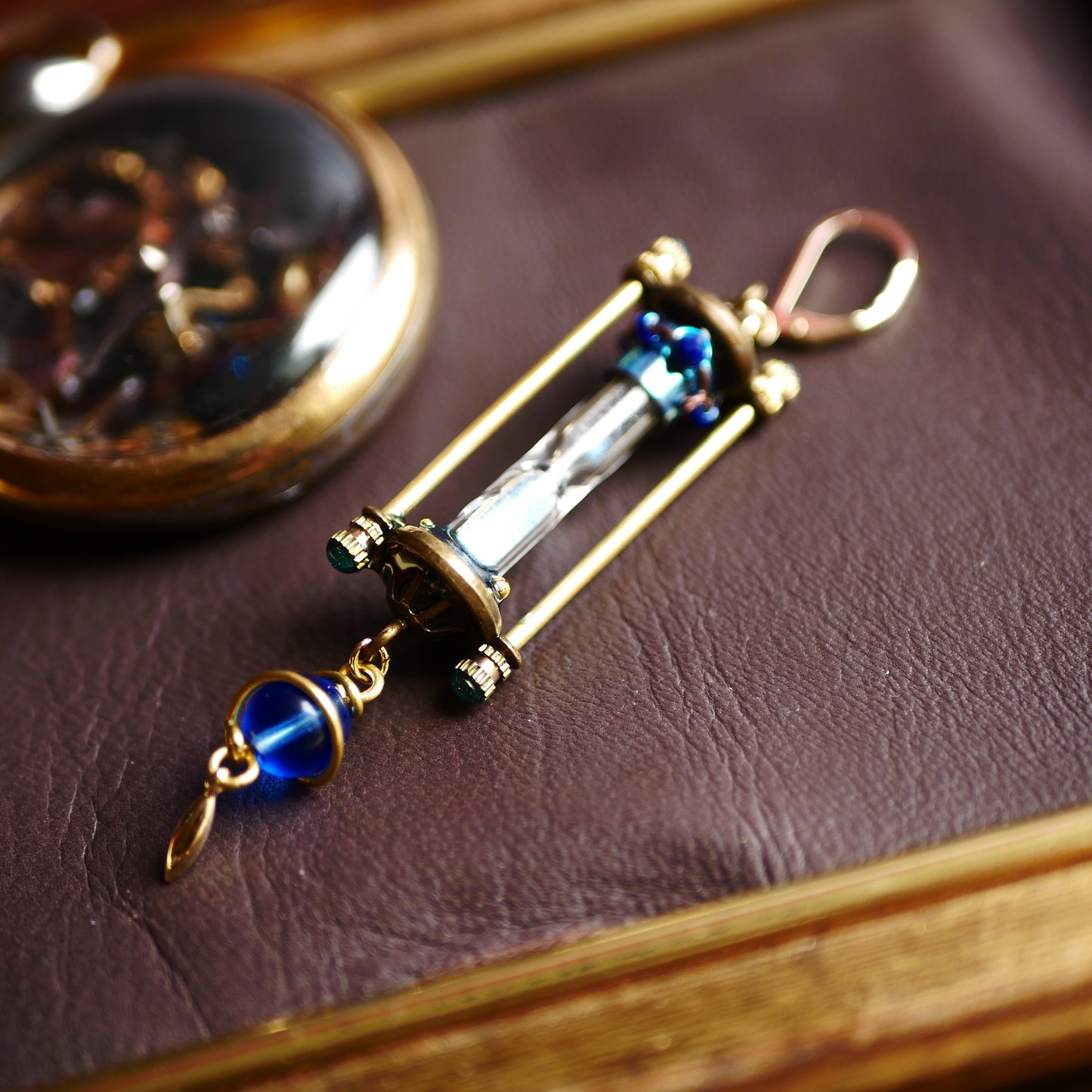 砂時計のピアス 蒼星