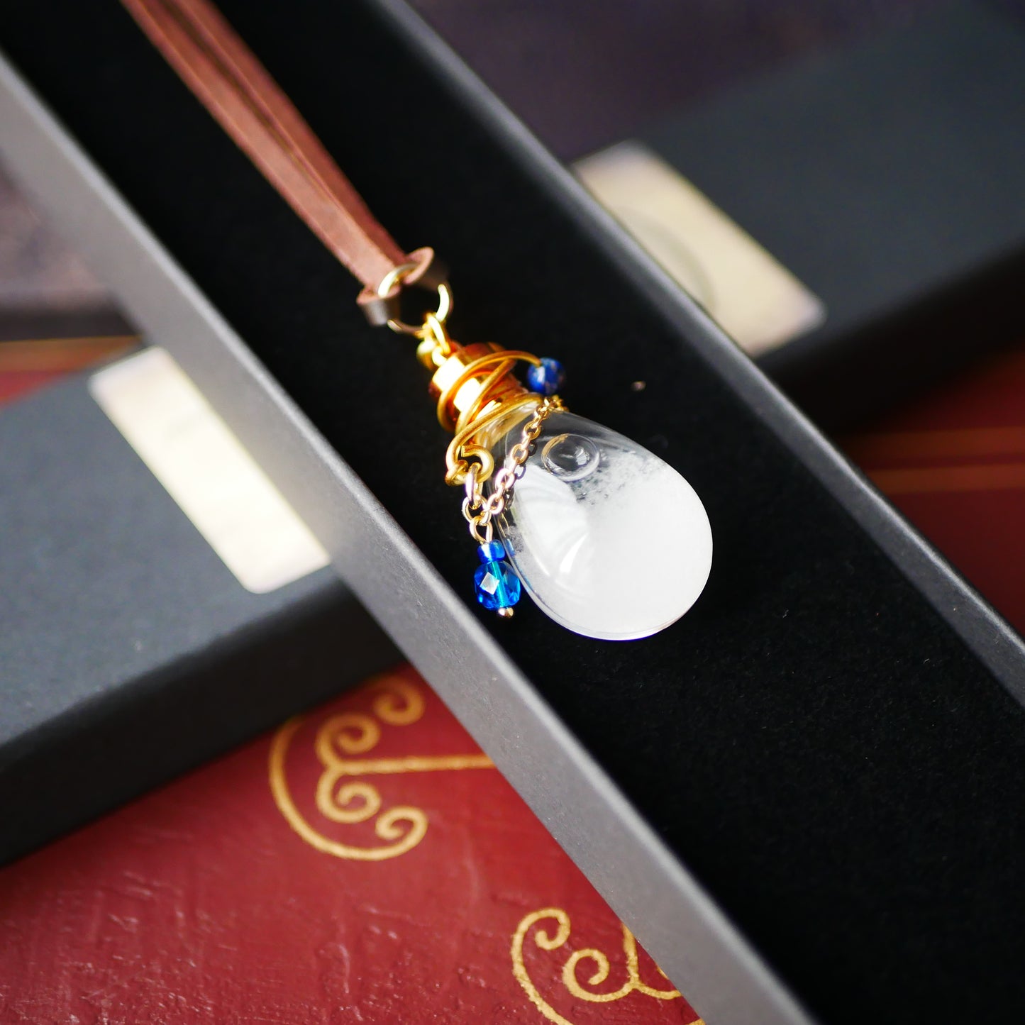 ストームグラス ネックレス「航海士の魔道具」ドロップ型ガラスボトル