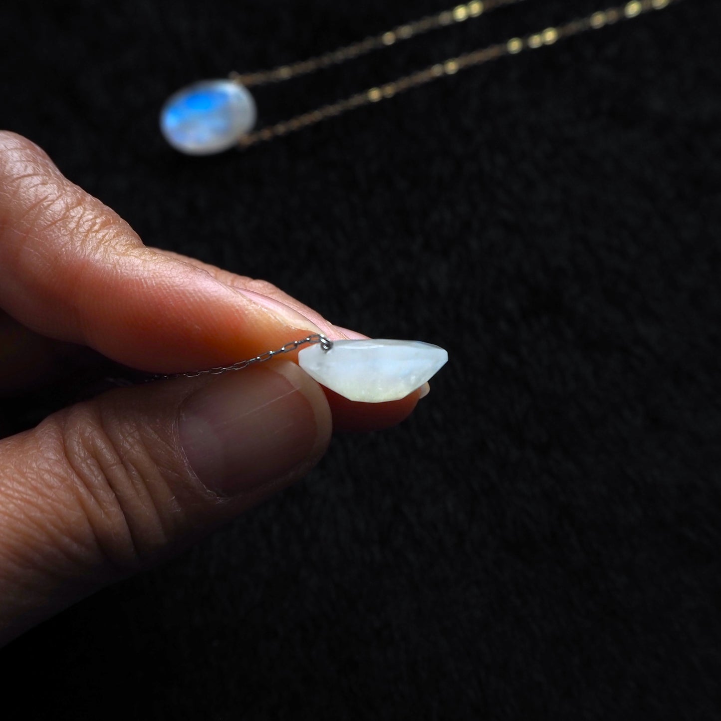 白夜のネックレス/天然石アクセサリー