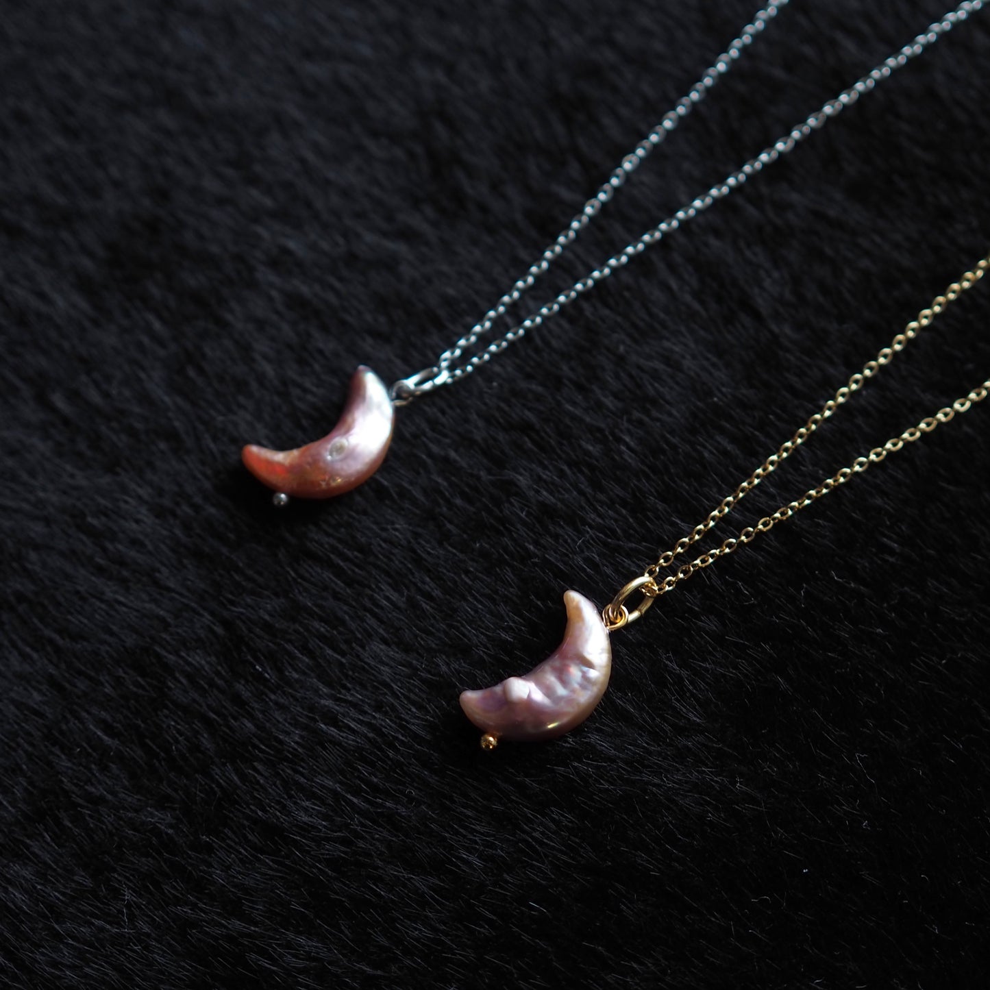 三日月の淡水パール ペンダント