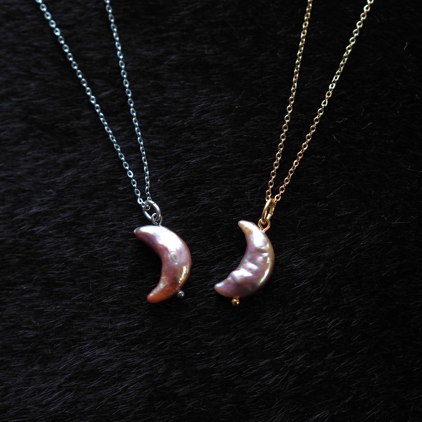 三日月の淡水パール ペンダント