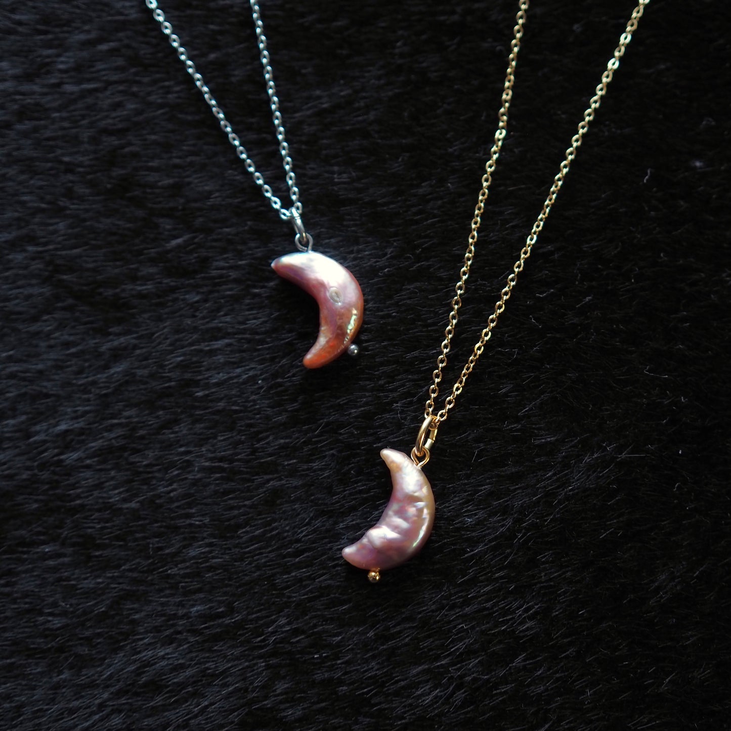 三日月の淡水パール ペンダント