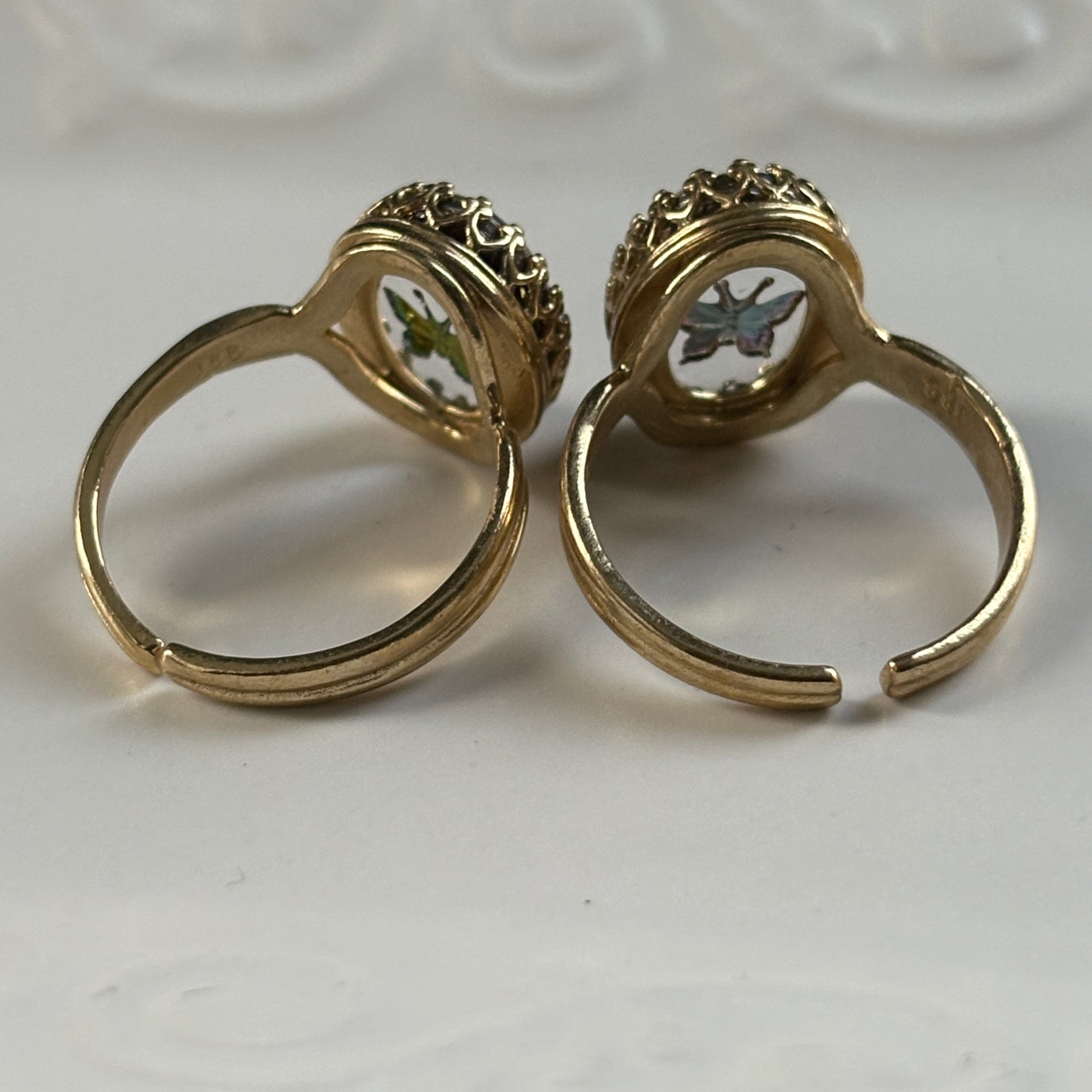 妖精の棲む森で見つけた宝石リング〈蝶のアミュレット〉