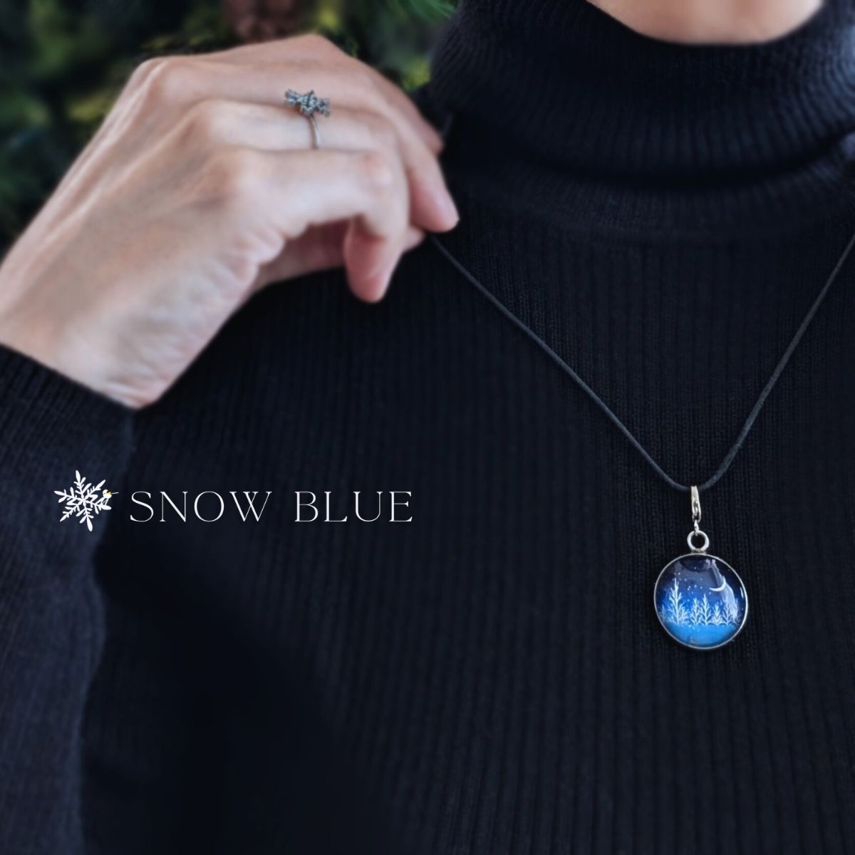 雪夜のペンダント