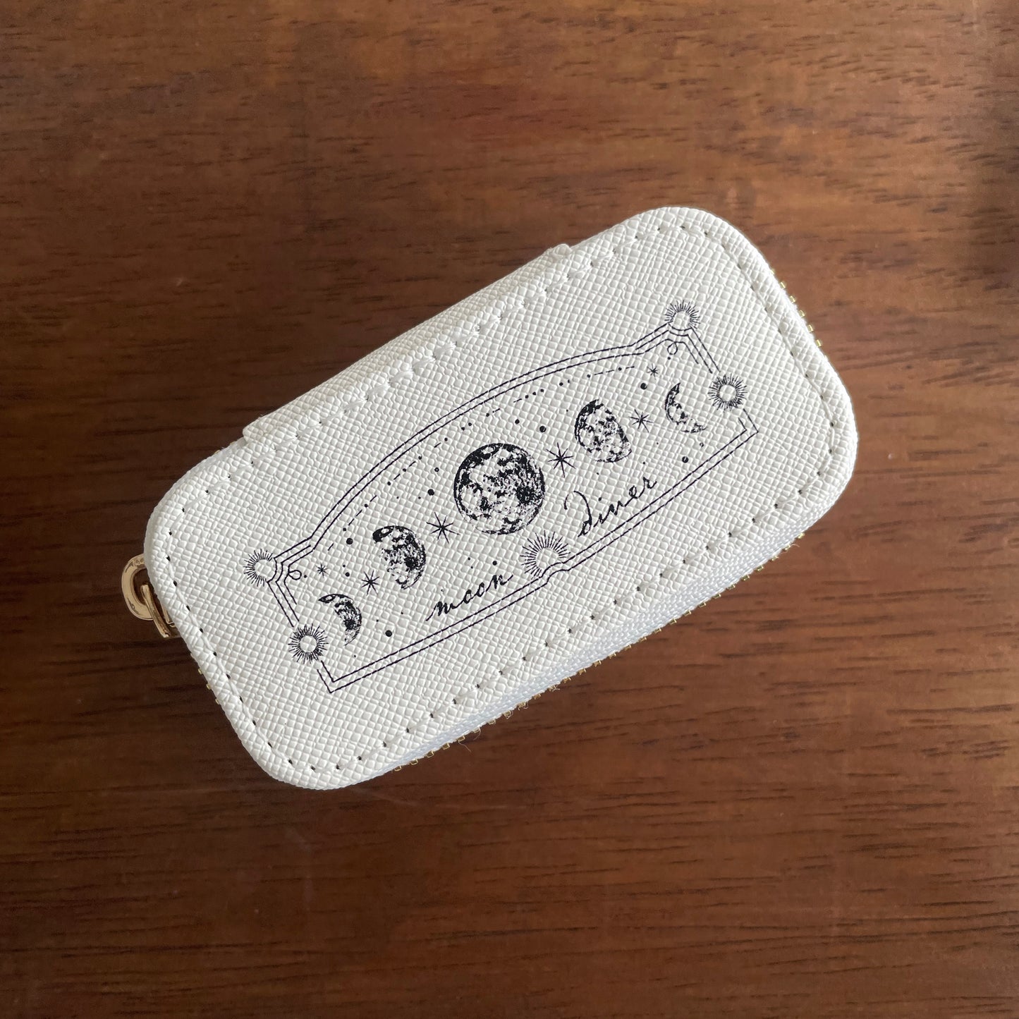 moondiverアクセサリーケース