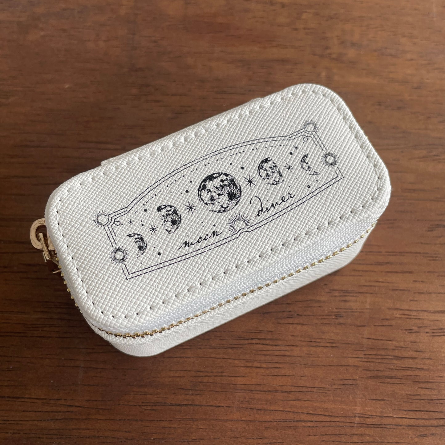 moondiverアクセサリーケース