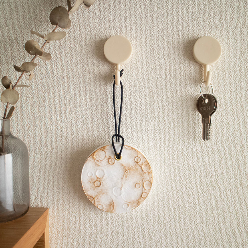 lunar surface aroma tablet | 月面アロマタブレット