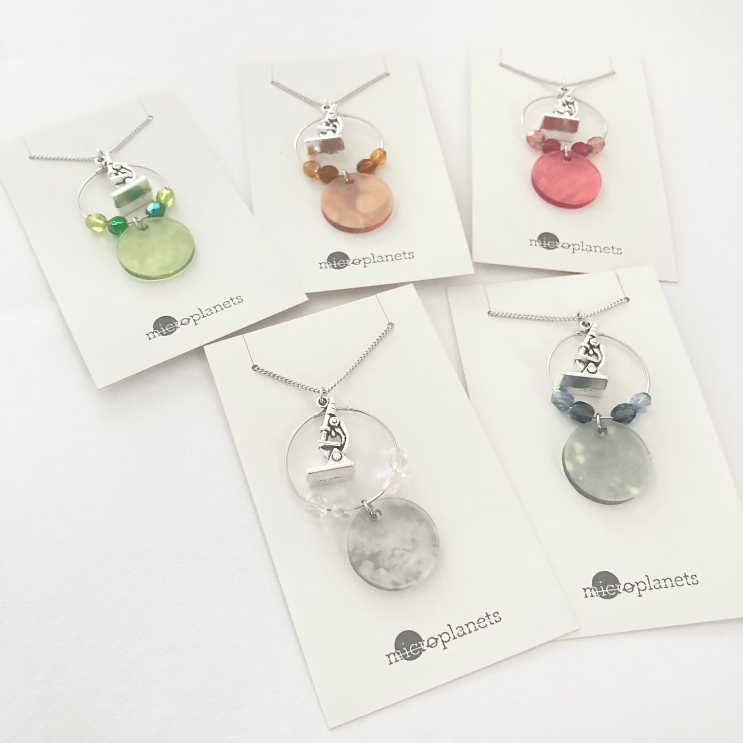 「博士の実験室」ネックレス