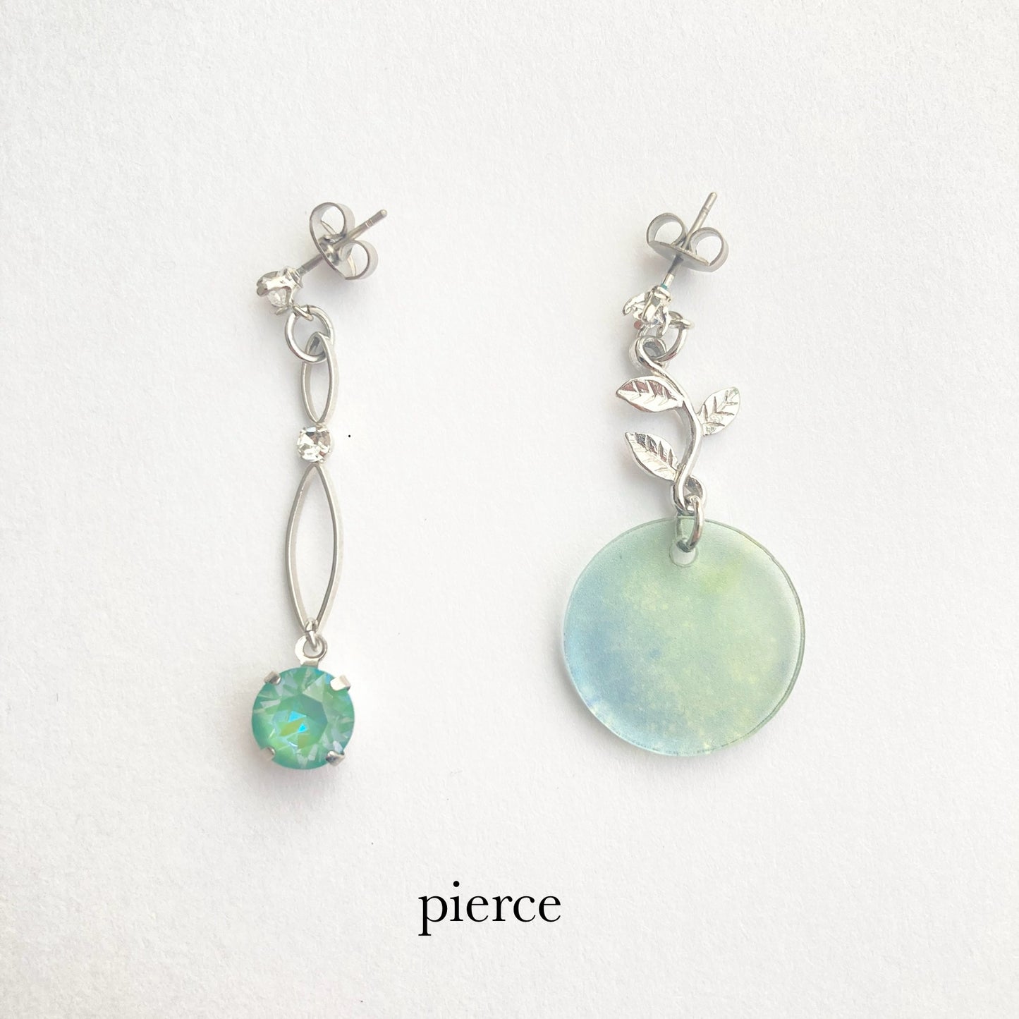 ちょっと贅沢なピアス/イヤリング「LET IT BE」