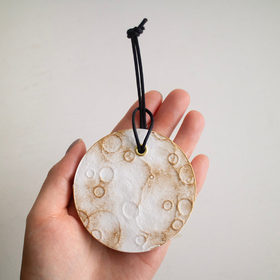 lunar surface aroma tablet | 月面アロマタブレット