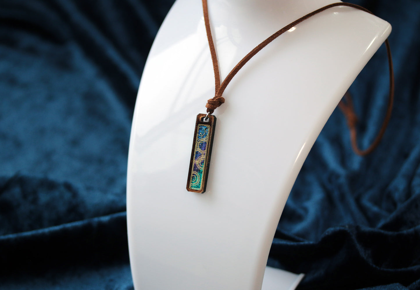 COSMIC AMBER GEM -NEBULA-