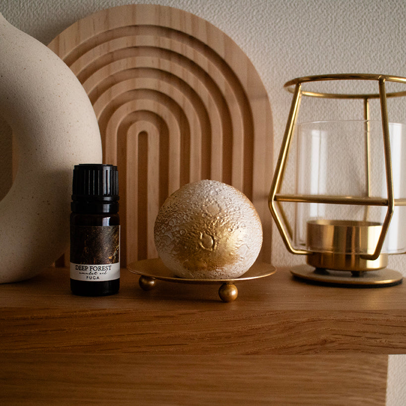 tiny moon stone | 月のアロマストーンオブジェ