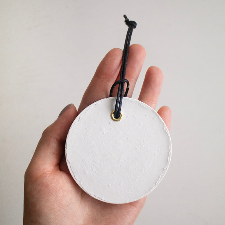 lunar surface aroma tablet | 月面アロマタブレット