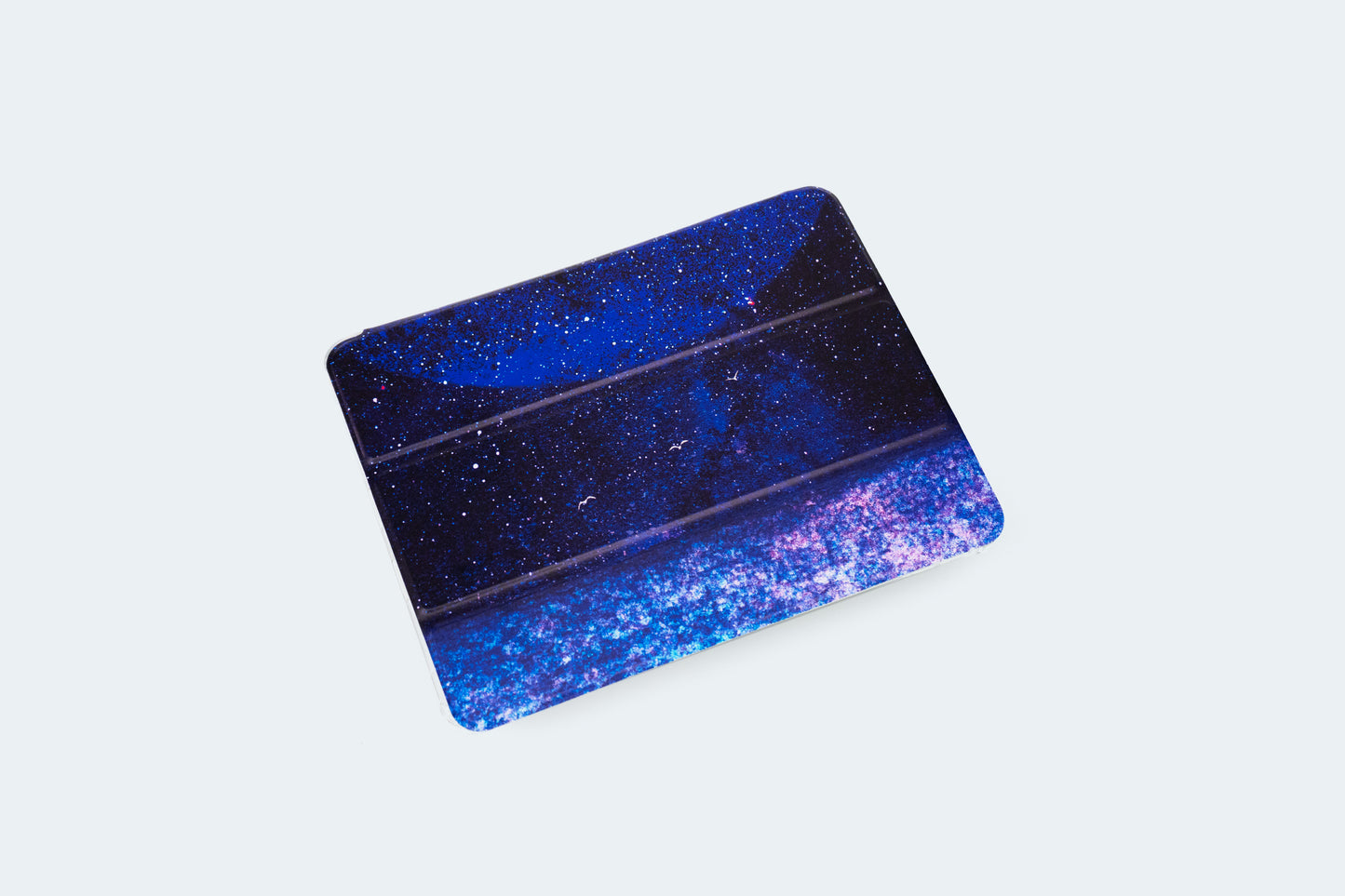 【iPadケース】夜空に輝くネモフィラを描いた、iPadケース