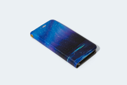 【スマホケース】オーロラを描いた、手帳型スマホケース